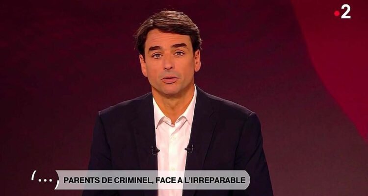 Julian Bugier se fait réprimander sur France 2