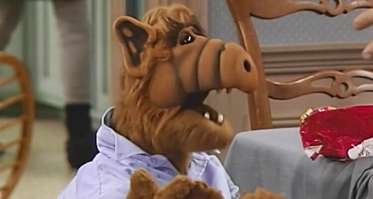 ALF Revient : L'extra-terrestre culte renaît pour des aventures déjantées !