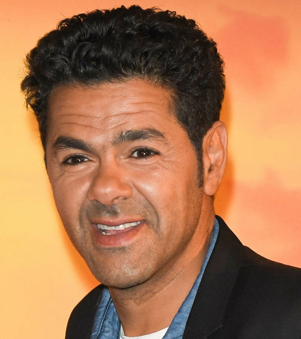 "Jamel Debbouze en folie : rires garantis avec ses sketchs inoubliables !"